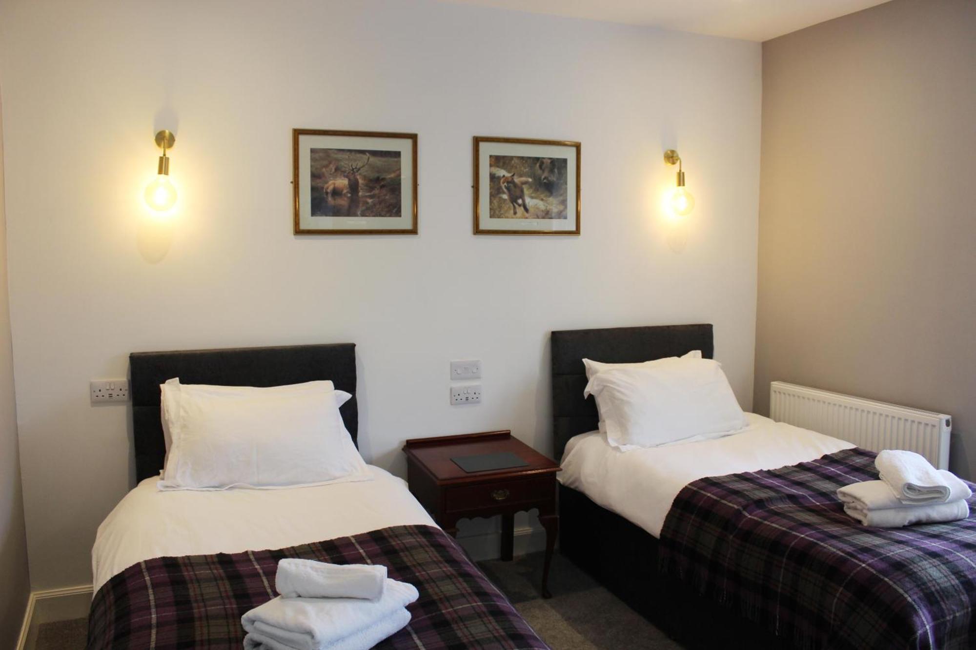 Conon Hotel Dingwall Zewnętrze zdjęcie