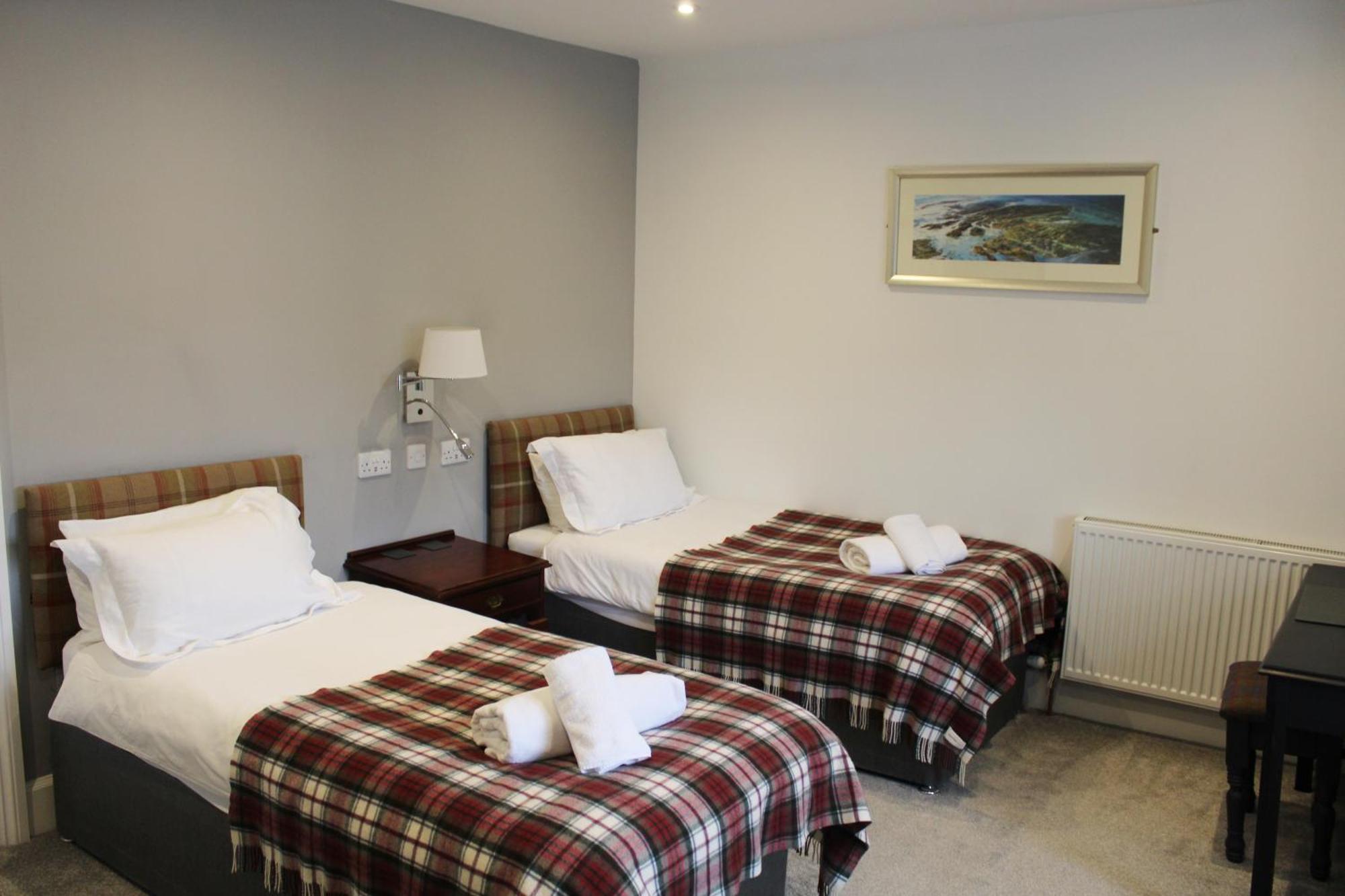 Conon Hotel Dingwall Zewnętrze zdjęcie
